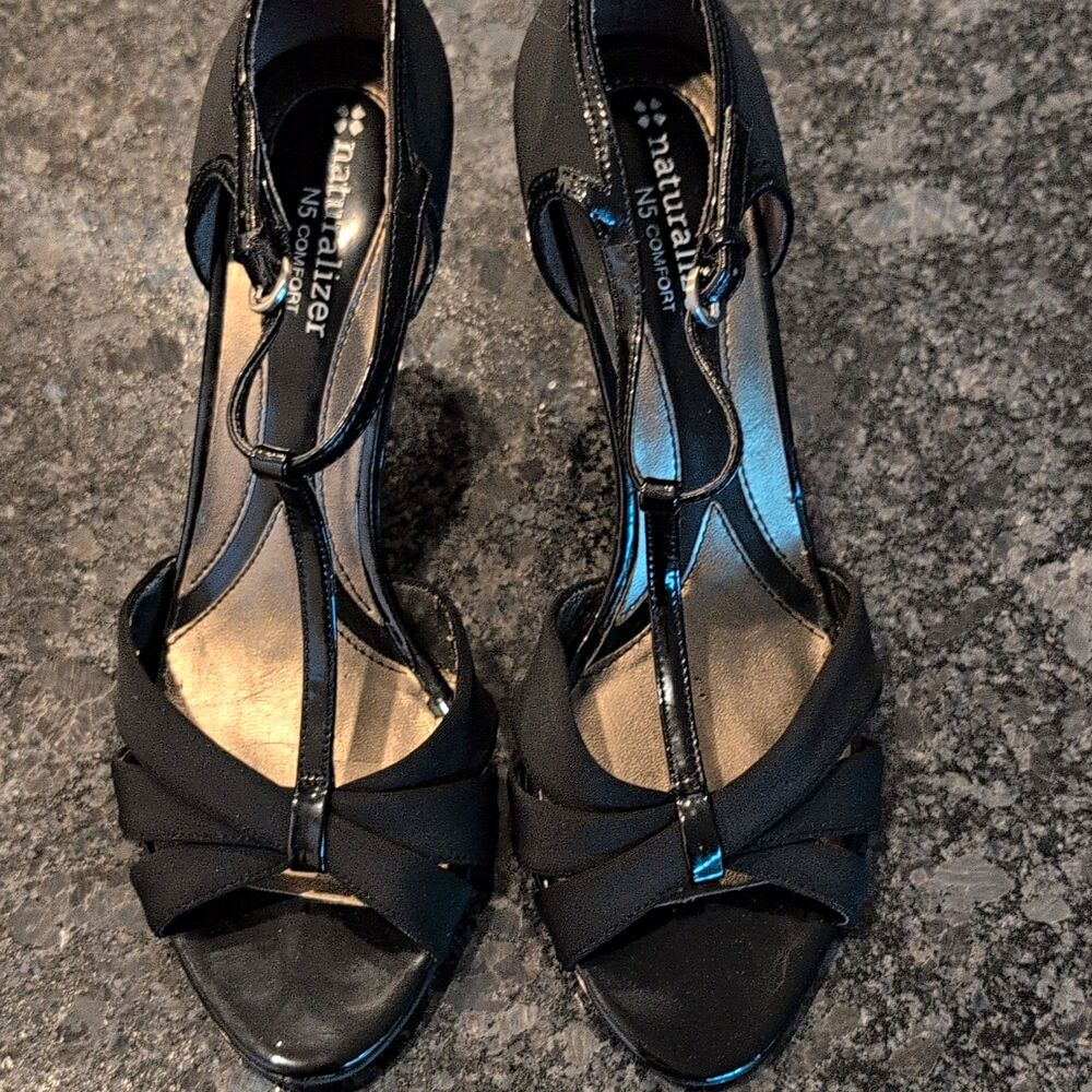 Naturalizer Black Strappy Open Toe Stiletto Heels Buckle Sandals US 7.5